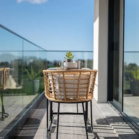 Priolo In - 4th Floor *